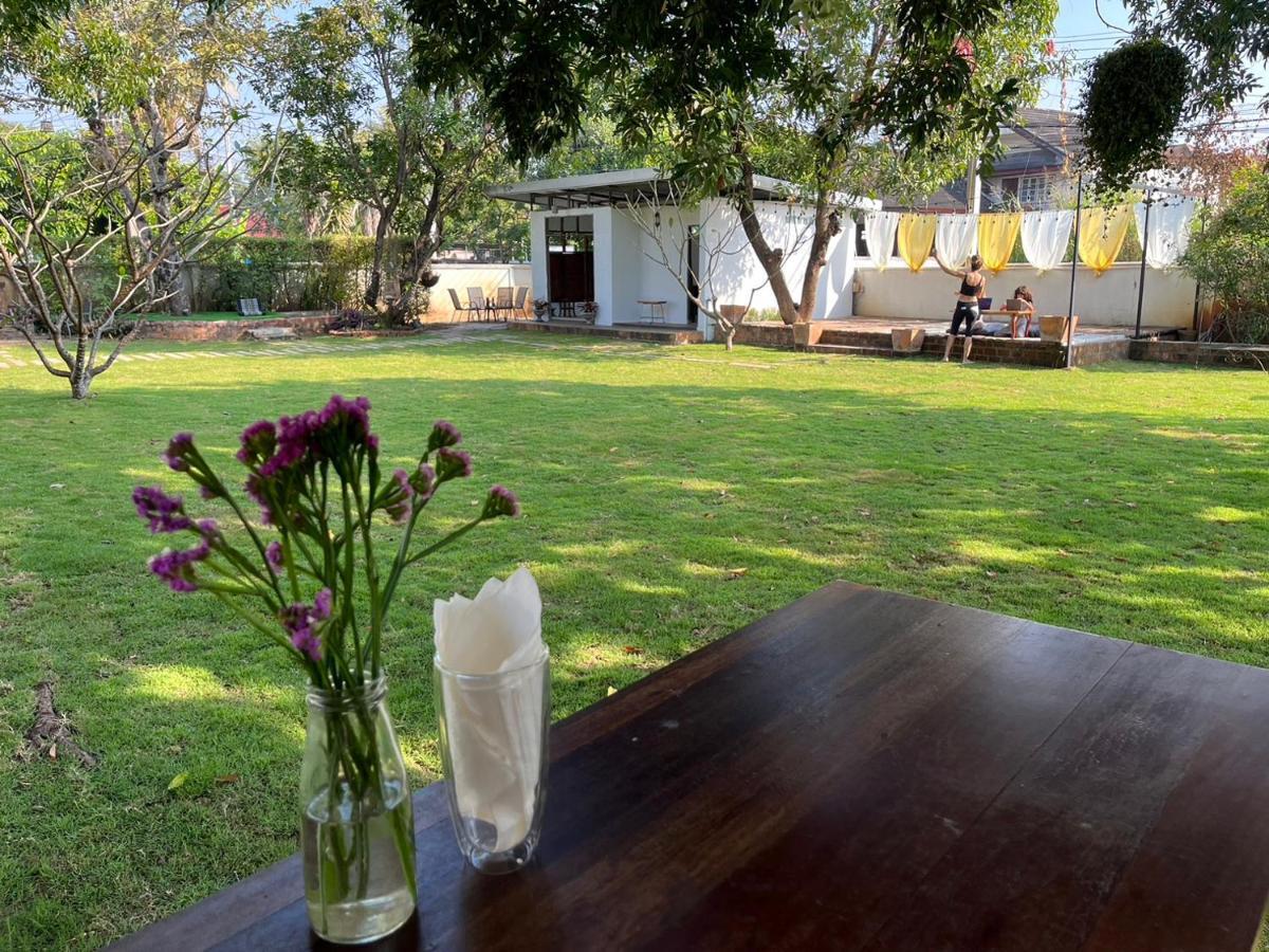 Udee Cozy Hotel Chiang Mai Buitenkant foto
