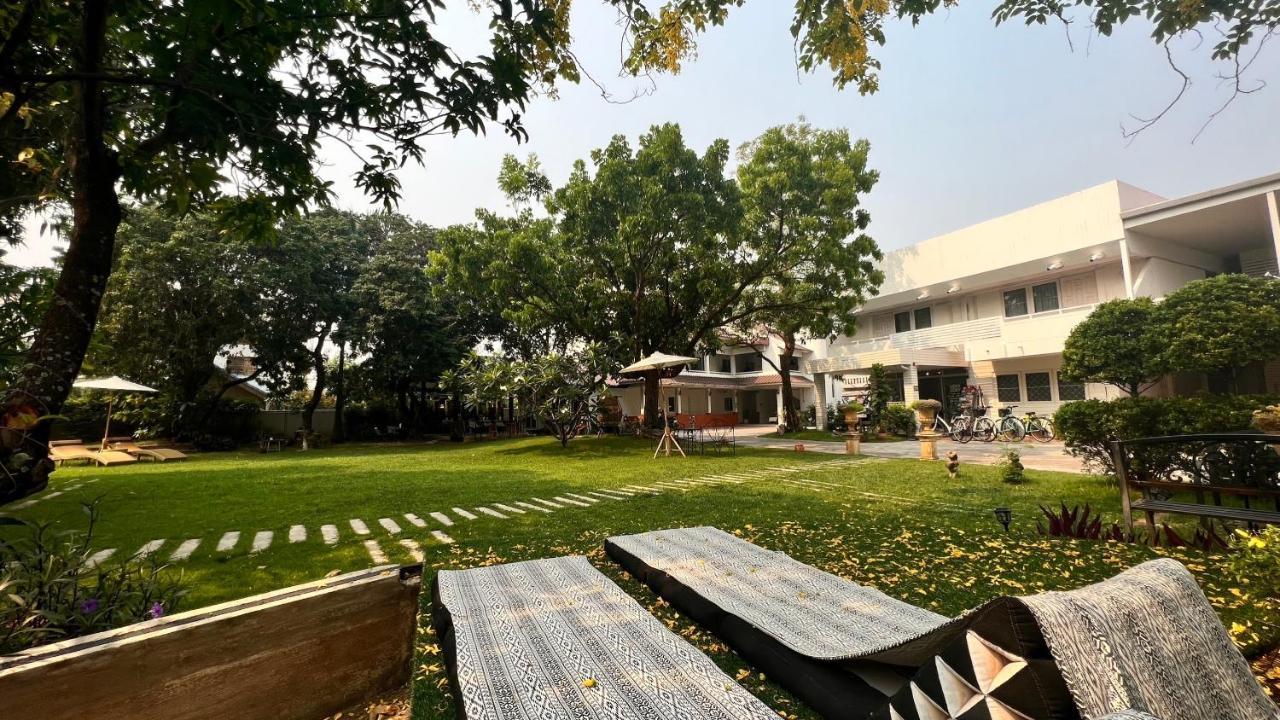 Udee Cozy Hotel Chiang Mai Buitenkant foto