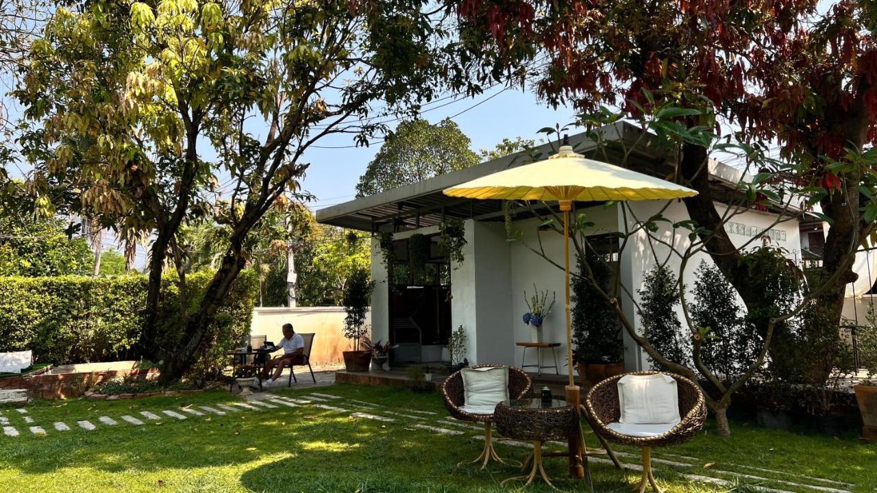 Udee Cozy Hotel Chiang Mai Buitenkant foto
