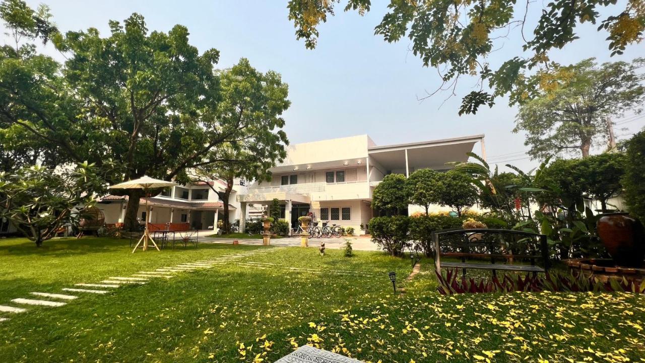 Udee Cozy Hotel Chiang Mai Buitenkant foto
