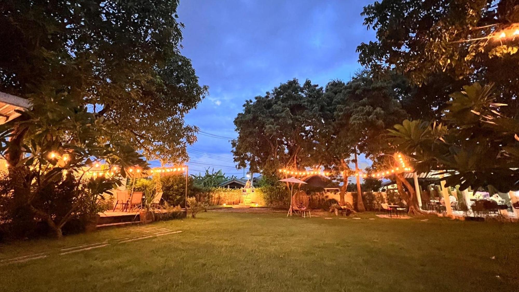 Udee Cozy Hotel Chiang Mai Buitenkant foto