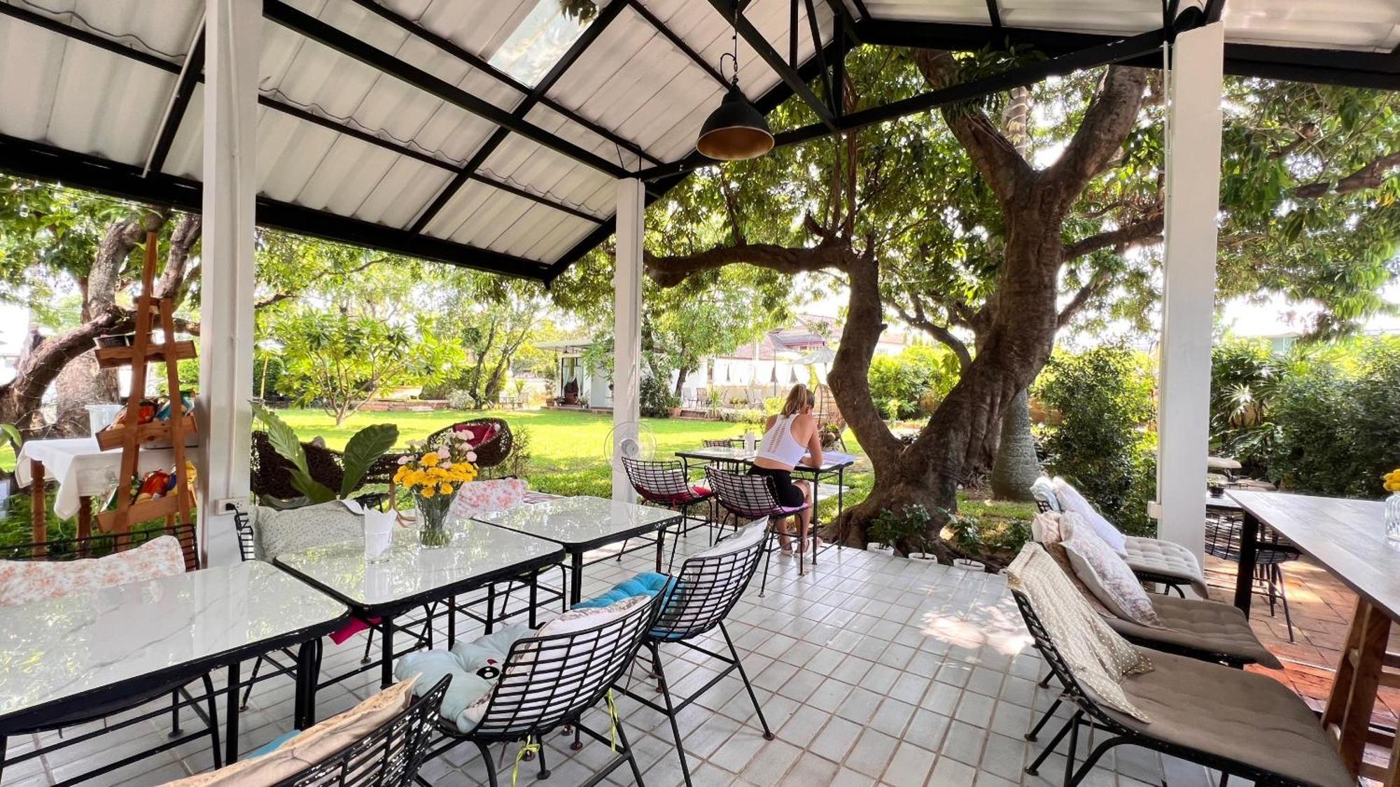 Udee Cozy Hotel Chiang Mai Buitenkant foto