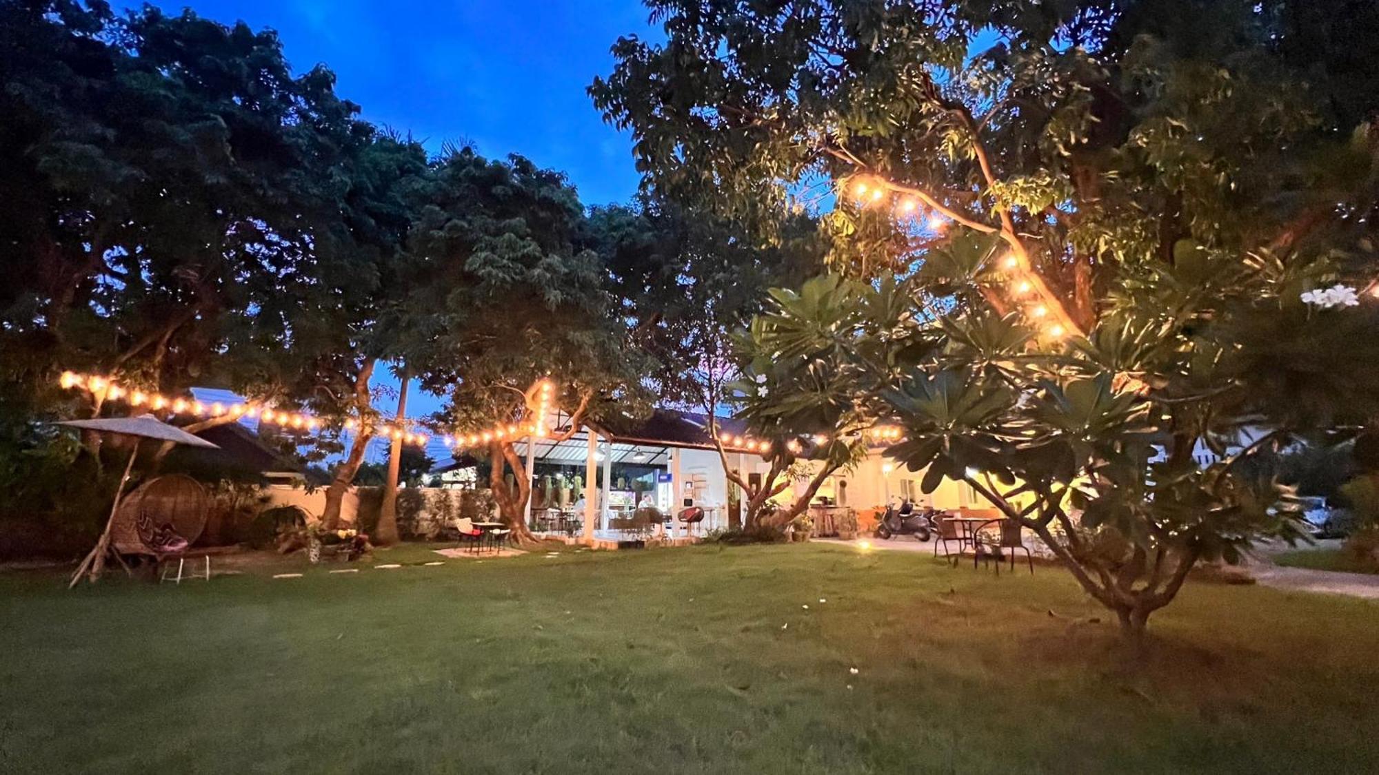 Udee Cozy Hotel Chiang Mai Buitenkant foto